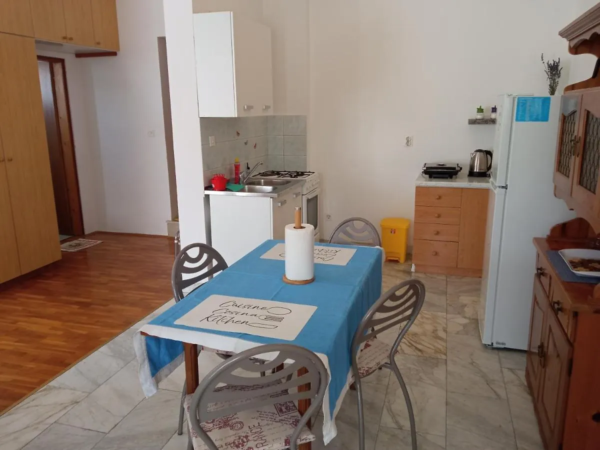 Apartments Mamic Πούλα