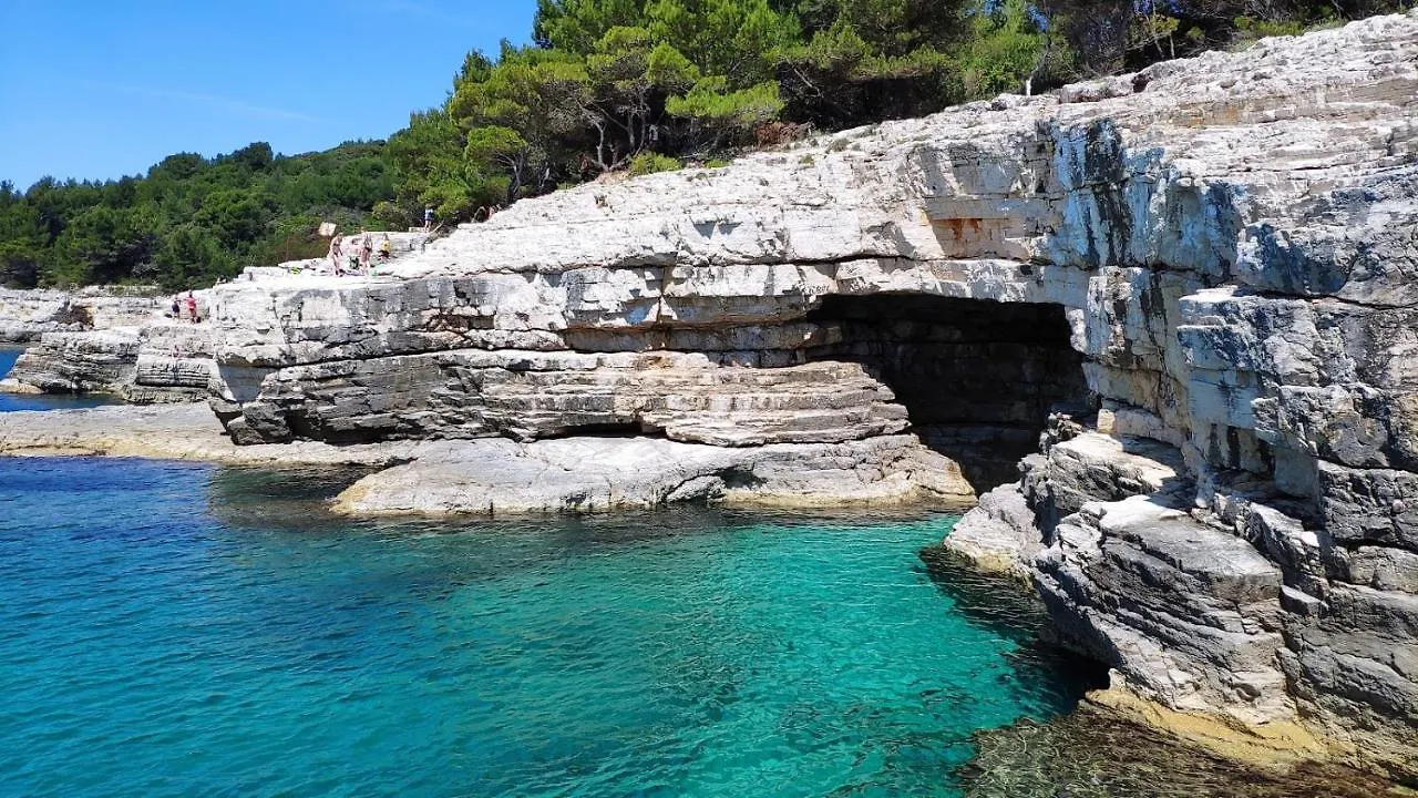 Apartments Mamic Πούλα 0*,  Κροατία