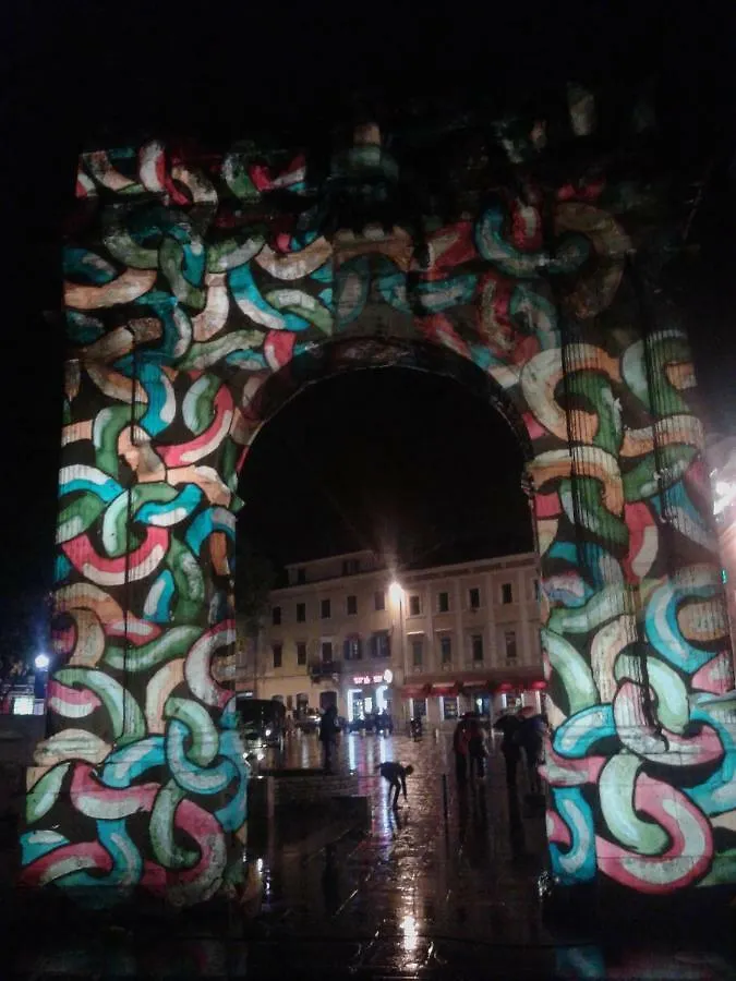 Apartments Mamic Pula 0*,